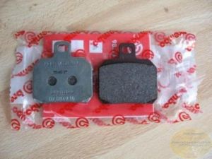 07BB2010' , 'Bremsbelag Breva 750 hinten
