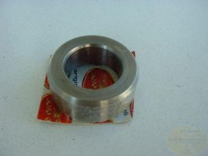 19356801' , 'Distanzstück Triebl. kl. Mod.