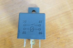 Relais 12V 30A für Relais Steuerung Sicherungskasten