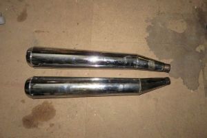 2008053404' , 'Auspuffsatz V65 links + rechts (S27) gebraucht