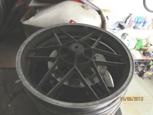 Hinterrad V75 gebraucht Anthrazit 18