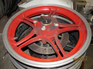 Vorderrad V65 Lario / LM IV rot 16_  gebraucht