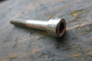 VA Schraube M6x45 Innensechskant Zwischenring 18mm