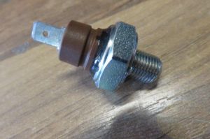 Öldruckschalter Breva 750 - Nevada 750, Griso, .....(M12x1)
