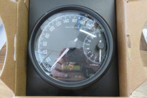 361516' , 'Tacho Digital mit DZM + Kontrolleuchten max.9000U/Min.,Ø 80mm schwarz