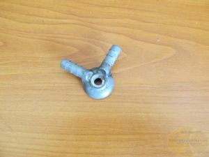 7890-38ge' , 'Benzinanschluß Metall 7,5mm zwei Abgänge gebraucht