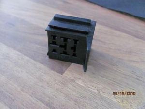 Relaissockel für unisolierte Flachsteckhülsen 6,3 x 2,8 mm