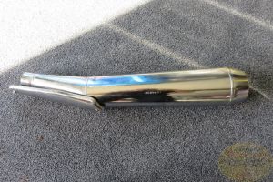 Auspuff Nevada/V7 08-13 rechts mit KAT gebraucht