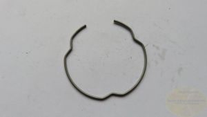 Simmerring Gabel 45mm Breva1100/Norge ..... Sicherungsring