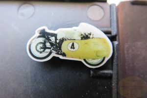 Moto Guzzi Anstecknadel V8