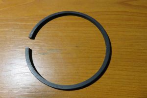 19061063-1' , 'Ölabstreifring V65/75    4,0mm ohne Feder