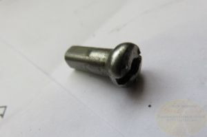 27631250ge' , 'Speiche Nippel V65 Florida / Nevada hinten M4,5 gebraucht